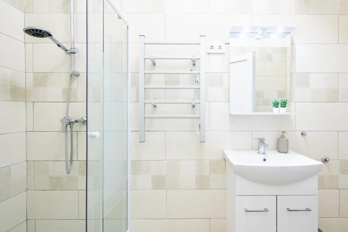 - New - Comfy Ac Apartamento Budapeste